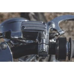Classic 1 Inch Master Cylinder Polished Aluminum 7 Classic 1 Inch Master Cylinder Polished Aluminum -Motorcycle Equipment Store 002196 kustom tech classic 1 inch master cylinder polished aluminum 5334