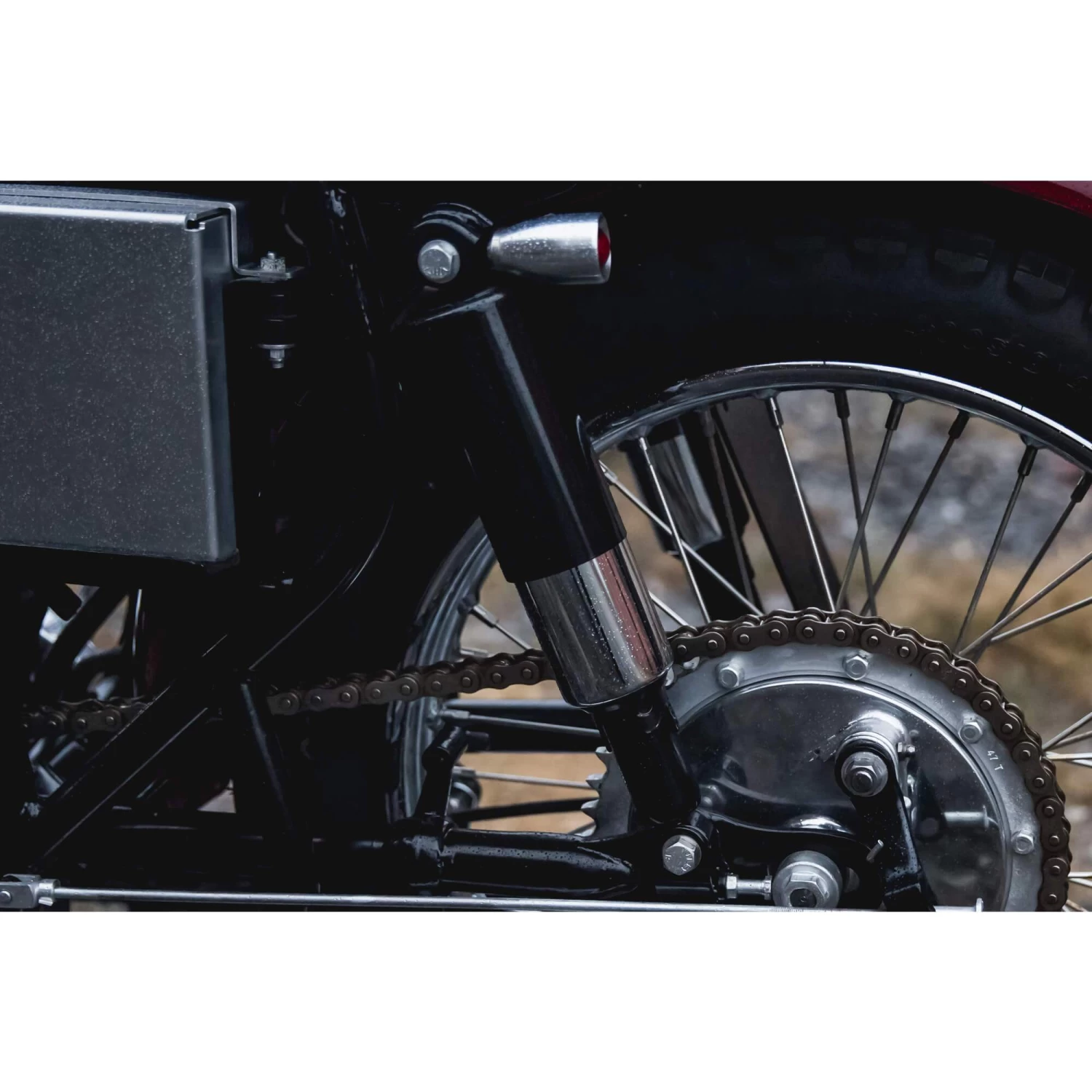 BSA A50 / A65 Shrouded Shock Absorbers - Image 5