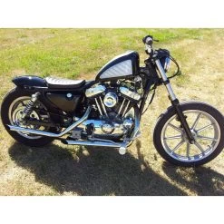 Sporty Solo - Black Horizontal Pleated - 1982-2003 Harley-Davidson Sportsters -Motorcycle Equipment Store large 2565 sullys sportster single seat bike photo 1